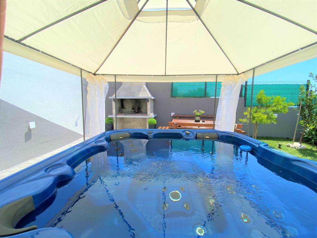 Lux Apartment Sea Shell With Jacuzzi Makarska Esterno foto