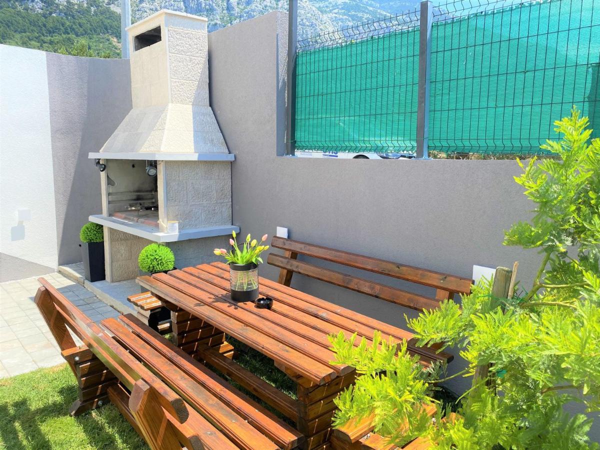 Lux Apartment Sea Shell With Jacuzzi Makarska Esterno foto