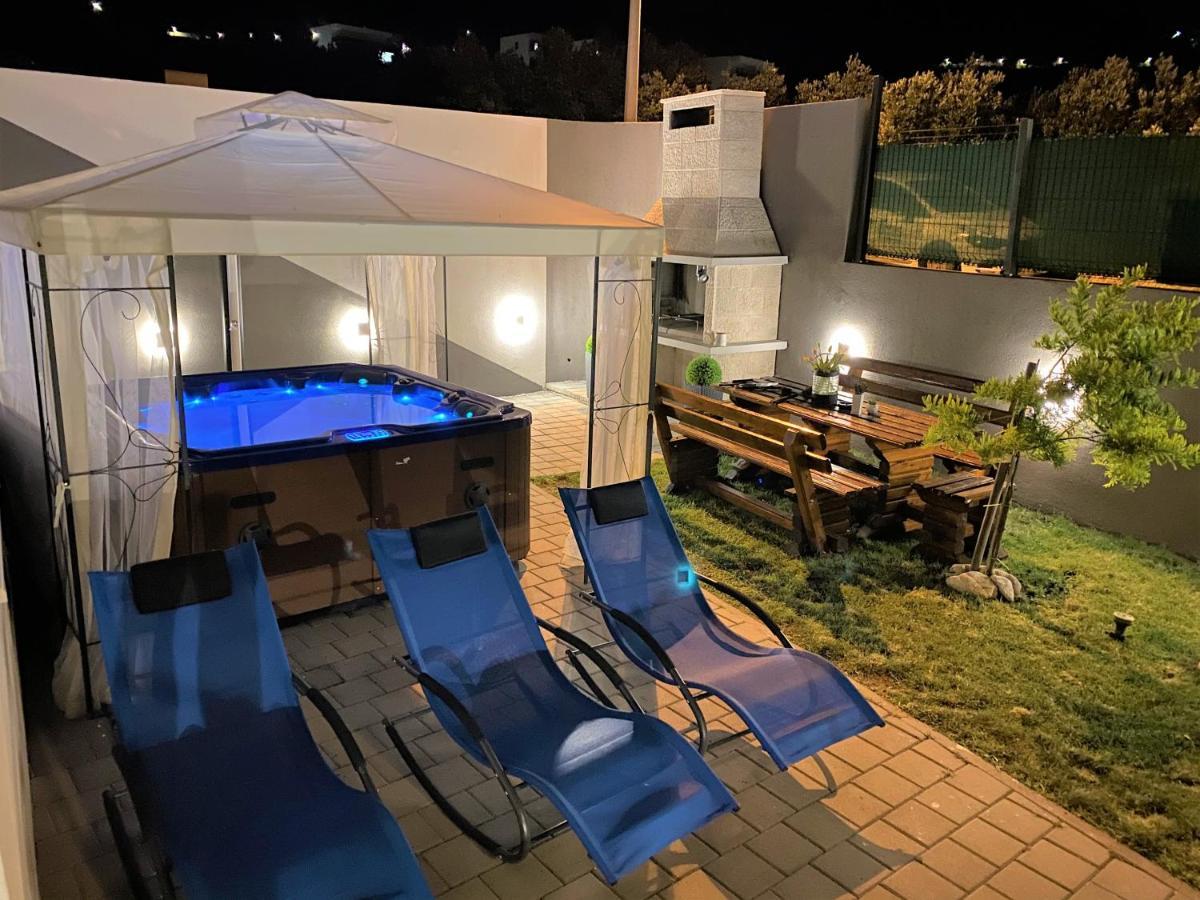 Lux Apartment Sea Shell With Jacuzzi Makarska Esterno foto