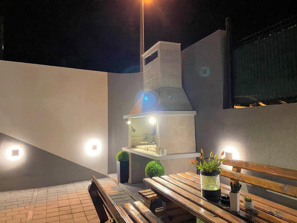 Lux Apartment Sea Shell With Jacuzzi Makarska Esterno foto