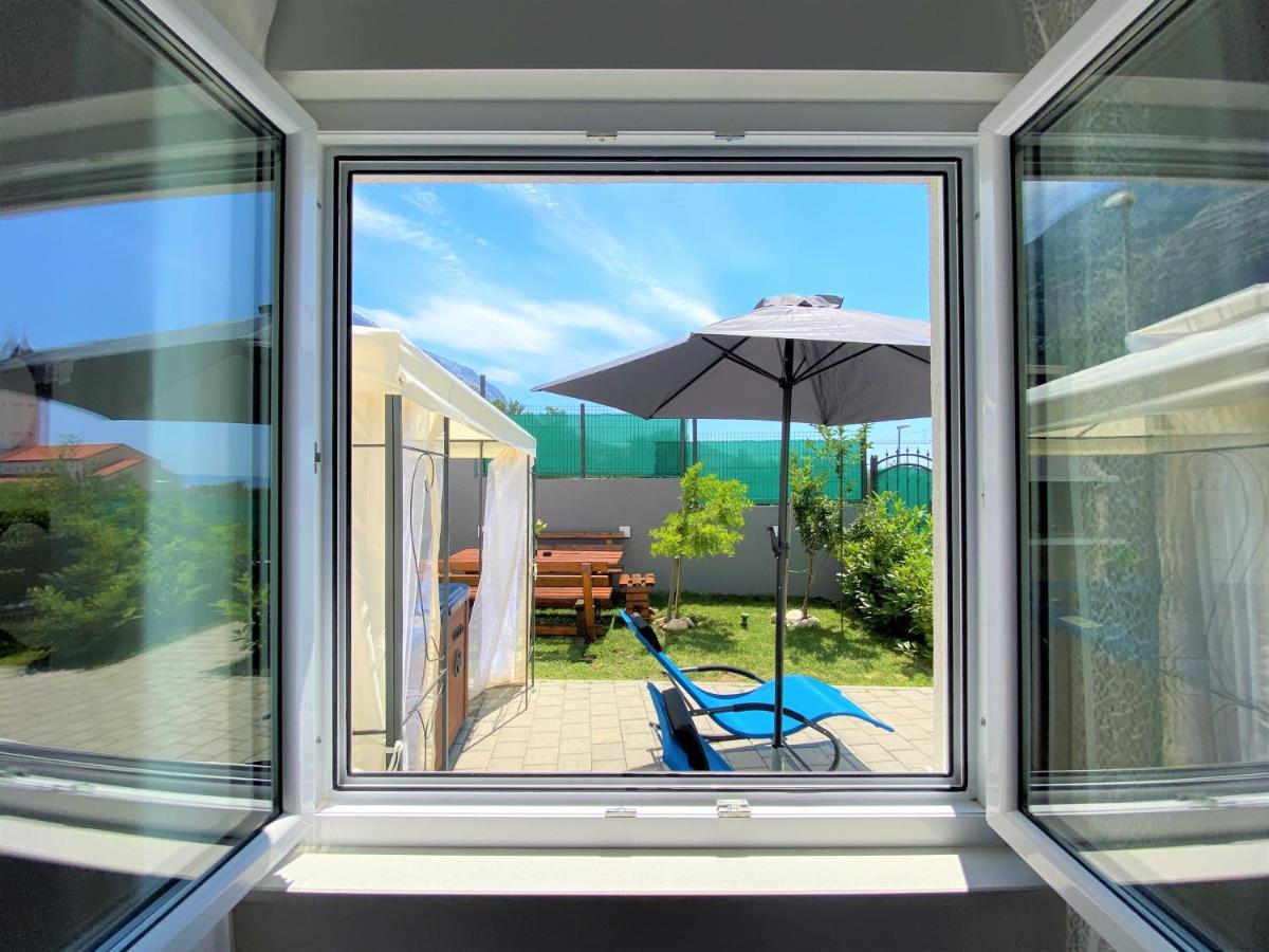 Lux Apartment Sea Shell With Jacuzzi Makarska Esterno foto