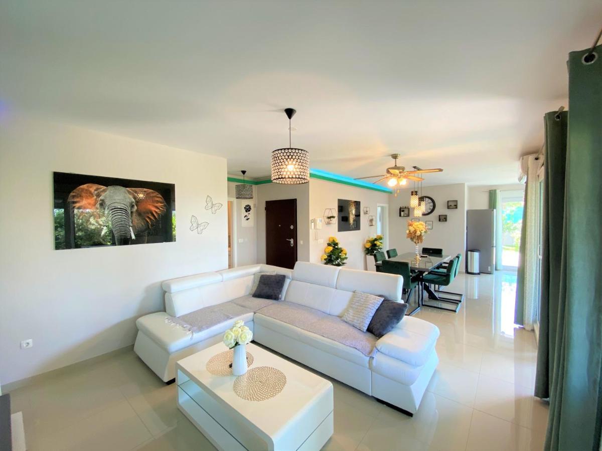 Lux Apartment Sea Shell With Jacuzzi Makarska Esterno foto