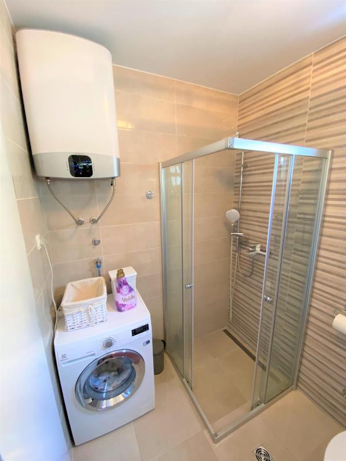 Lux Apartment Sea Shell With Jacuzzi Makarska Esterno foto