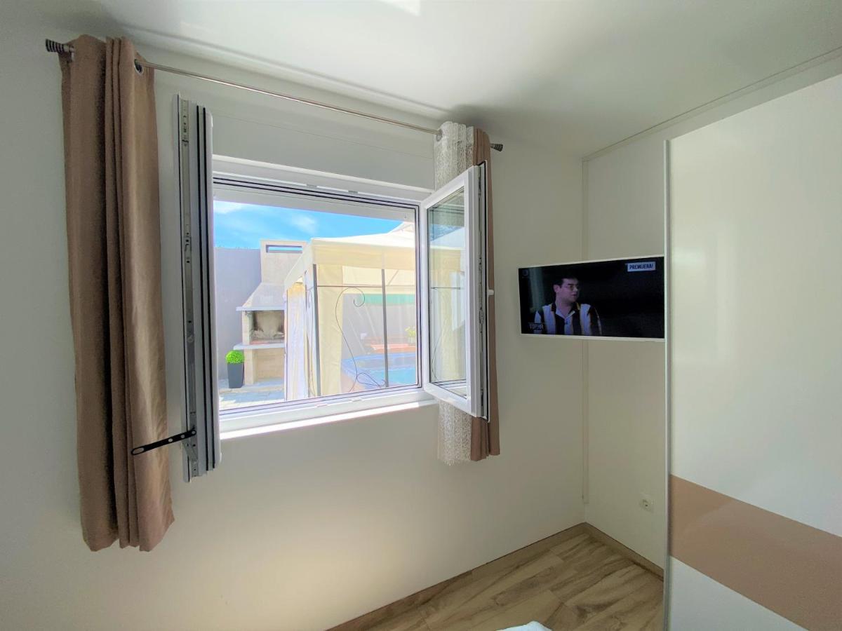 Lux Apartment Sea Shell With Jacuzzi Makarska Esterno foto