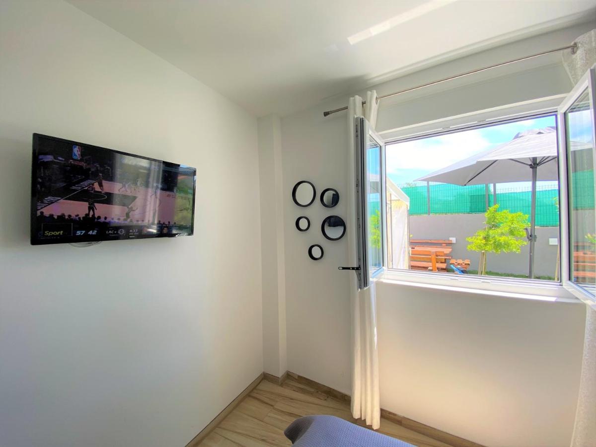 Lux Apartment Sea Shell With Jacuzzi Makarska Esterno foto